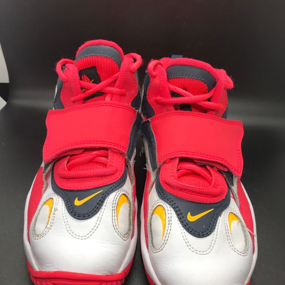 Nike Air Kids Velcro Shoes SIze 4.5Y Pink